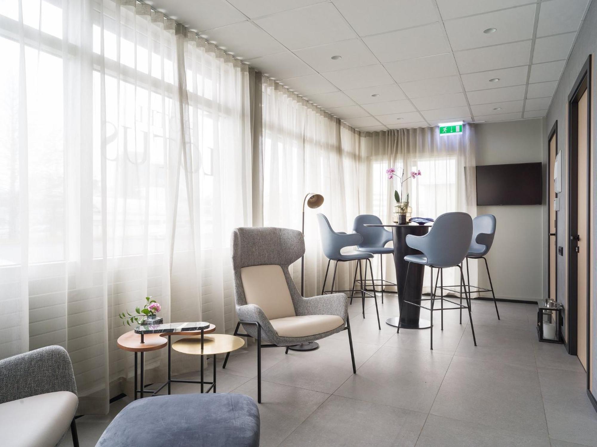 Hotel Lotus Reykjavik Bagian luar foto